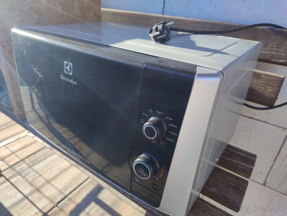Mikrovlnná rúra Electrolux