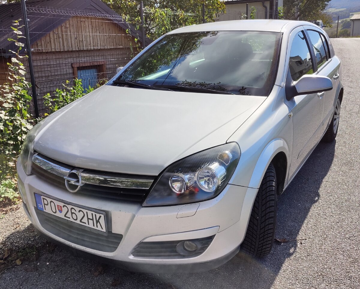 Opel Astra 1,8 125koní