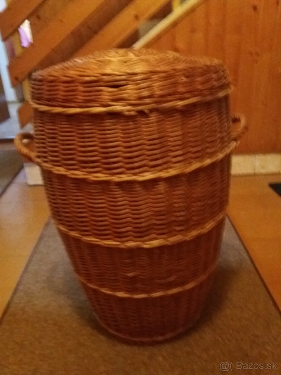 Predám prútený kôš na pradlo
