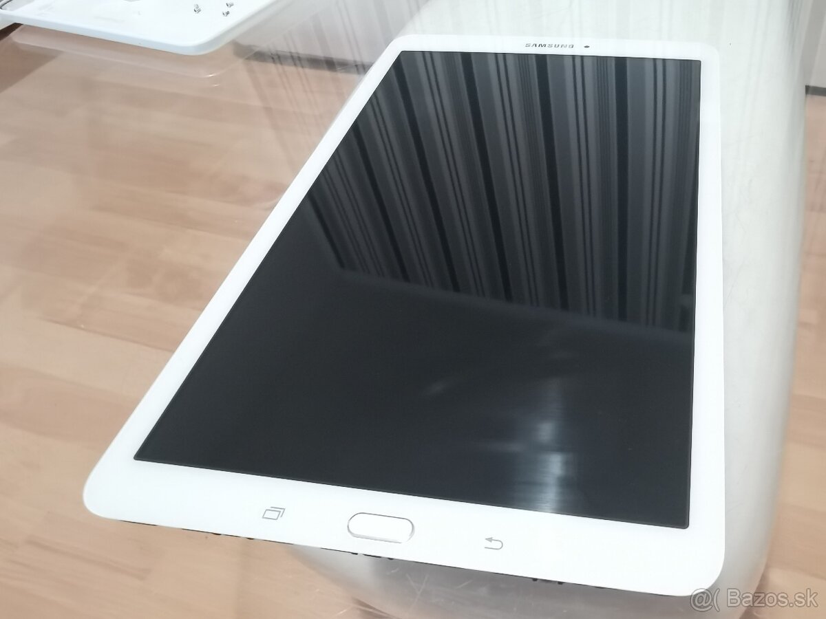LCD Samsung Galaxy Tab E 9.6