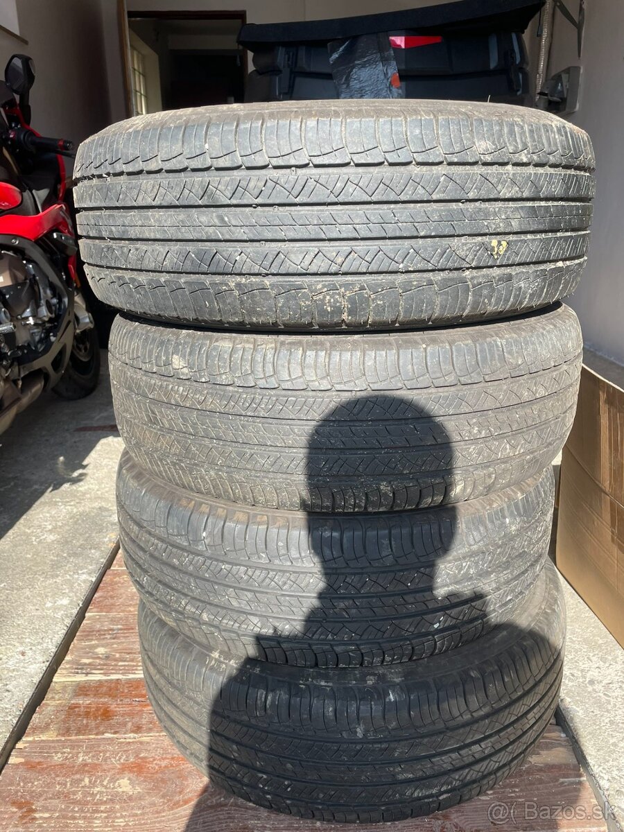 Celoročné pneumatiky 215/65R16 Micheline