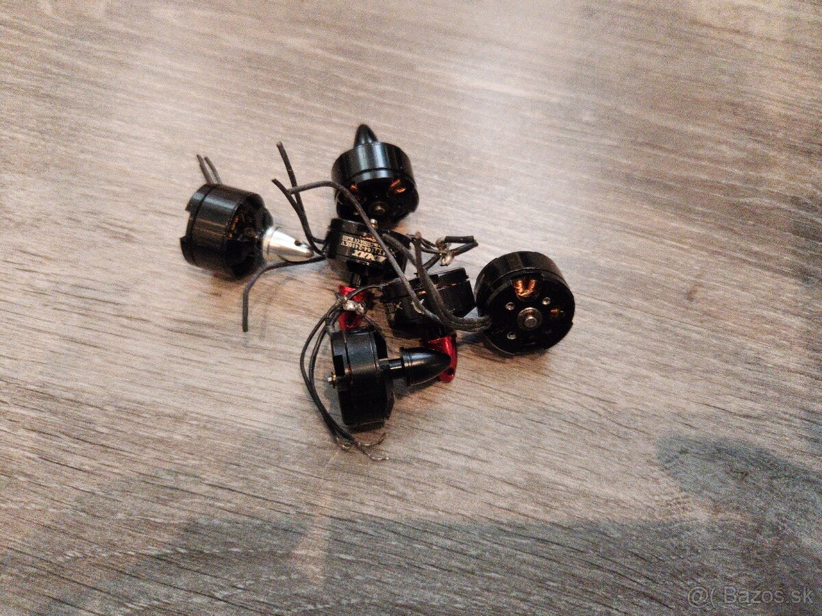 Motory kus 10e