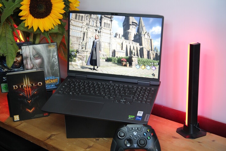 Herne LENOVO LOQ 15IAX9 / i5+24 DDR5+RTX 3050
