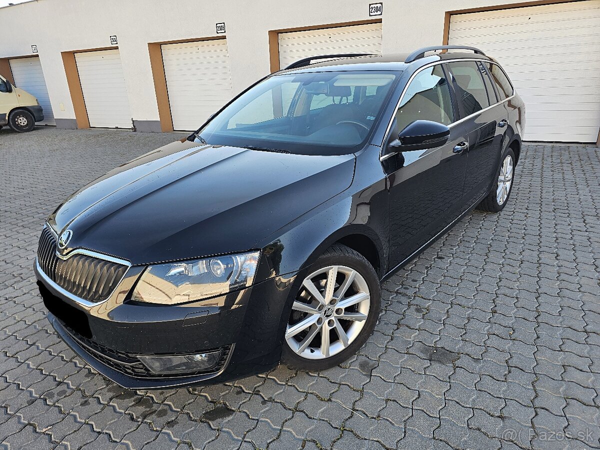 Škoda Octavia Combi 1.6 TDI M5 Style Navi DVD R17 LED