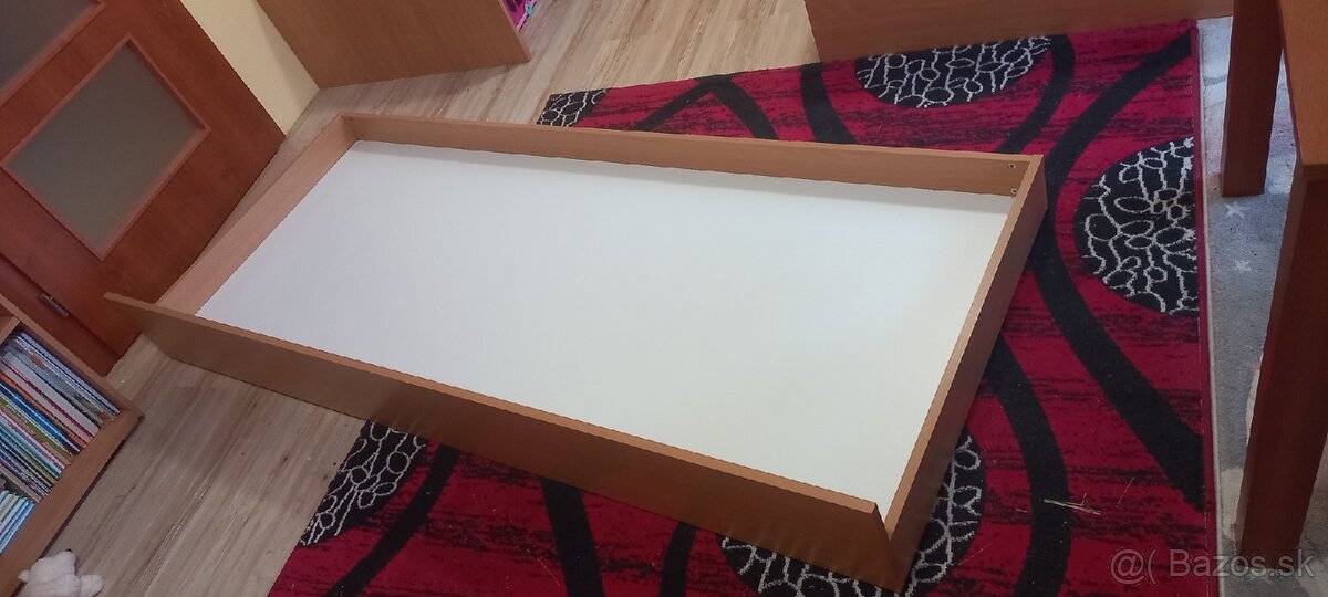 Predám zásuvku /šuplík pod postel