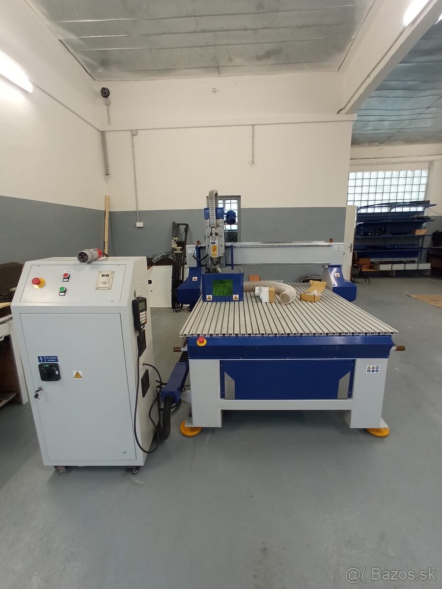CNC frézka CORMAK C1212