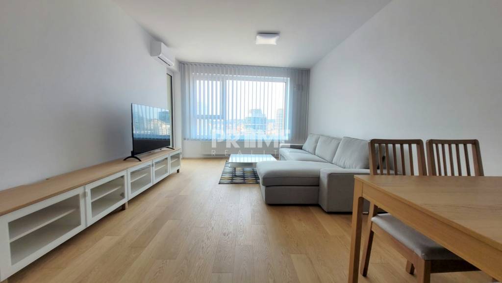 MODERNÝ 2i byt, KLINGERKA, LOGGIA, 2 X KLÍMA, PARKING,Súkenn