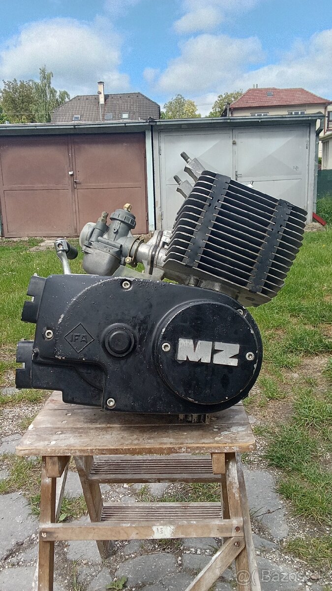 Predám motor MZ150