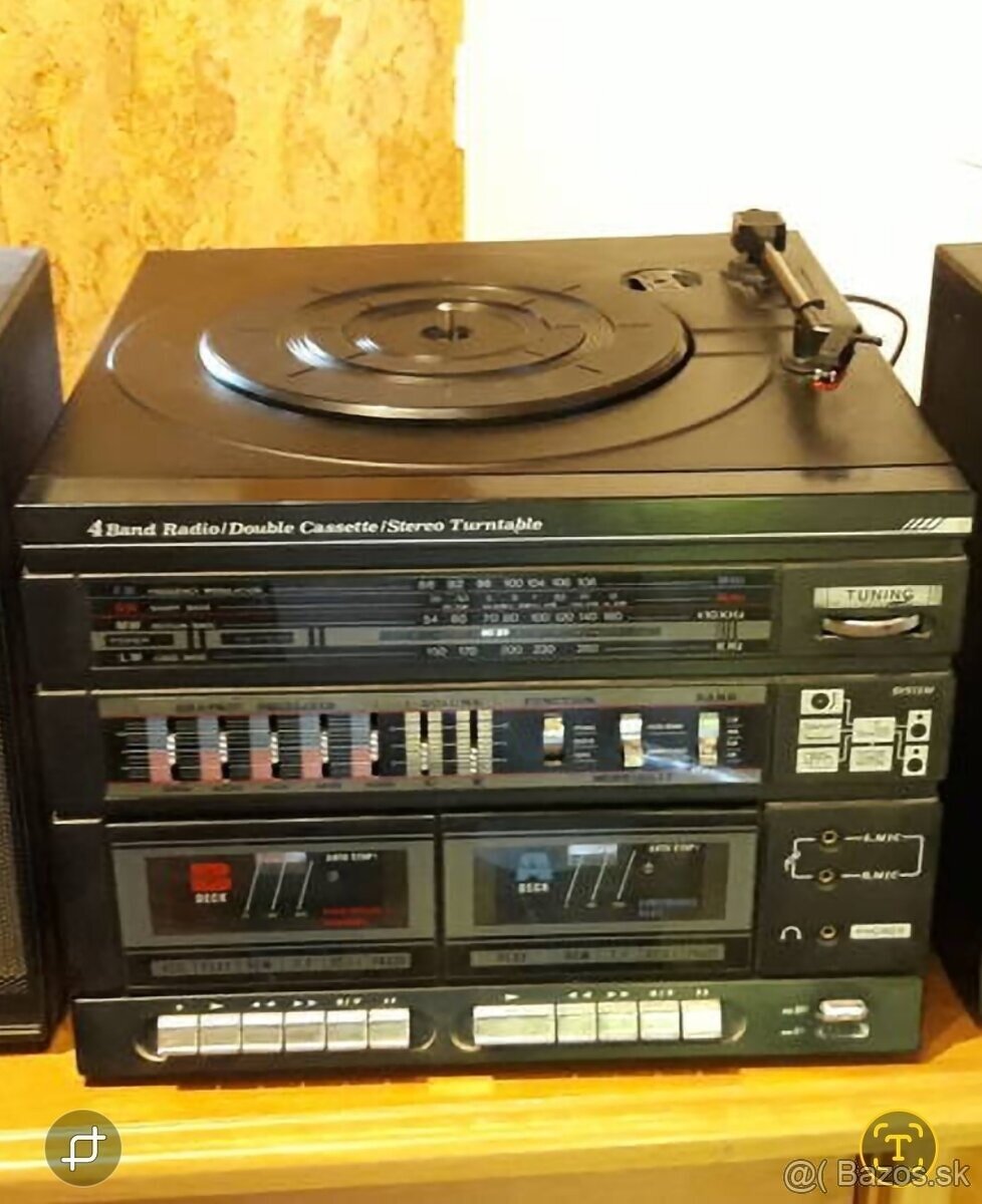 Gramorádio veža Stereo radio FM má 4 vlnové rozsahy