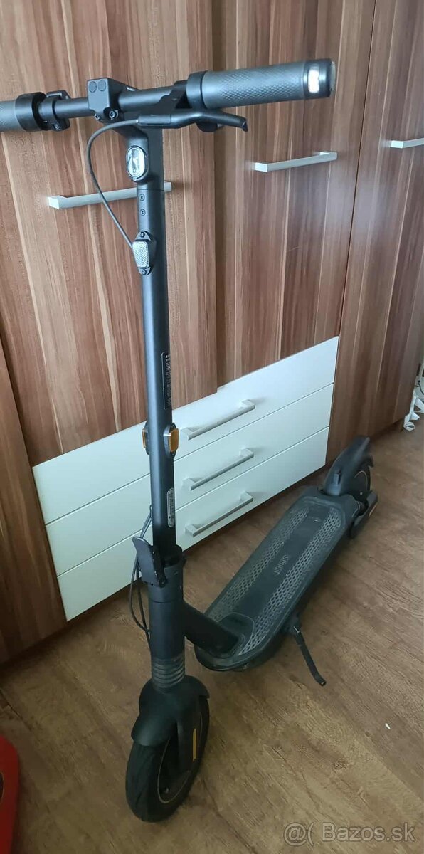 Elektrická kolobežka Segway MAX G2 E