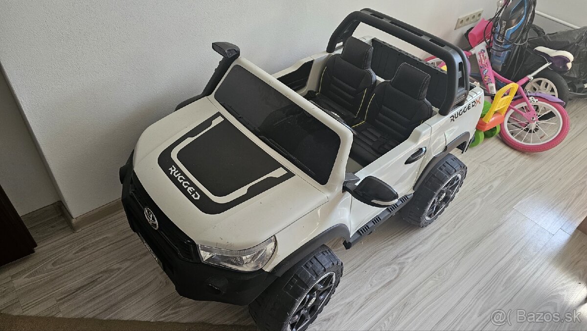 Elektrické autíčko 4x4 do 60kg