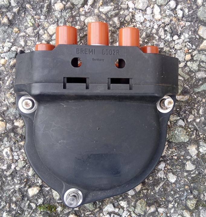 BMW 318i rozdelovač .