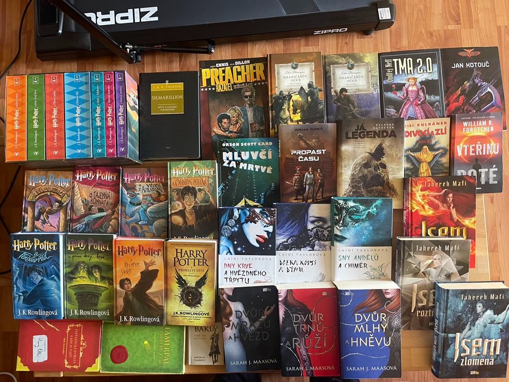 Harry Potter,Pratchett,Kost přání,Kulhánek,Nástroje smrti at