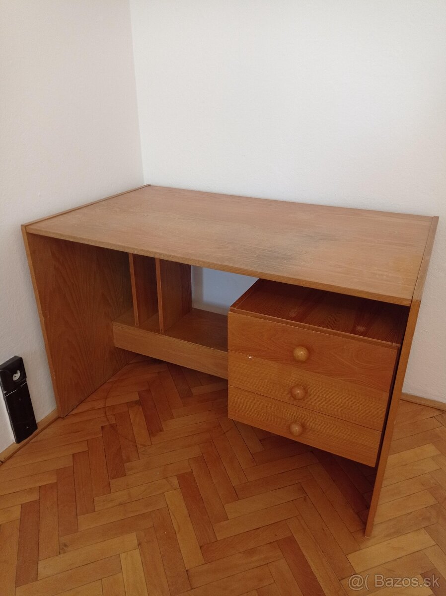 darujeme stol za odvoz