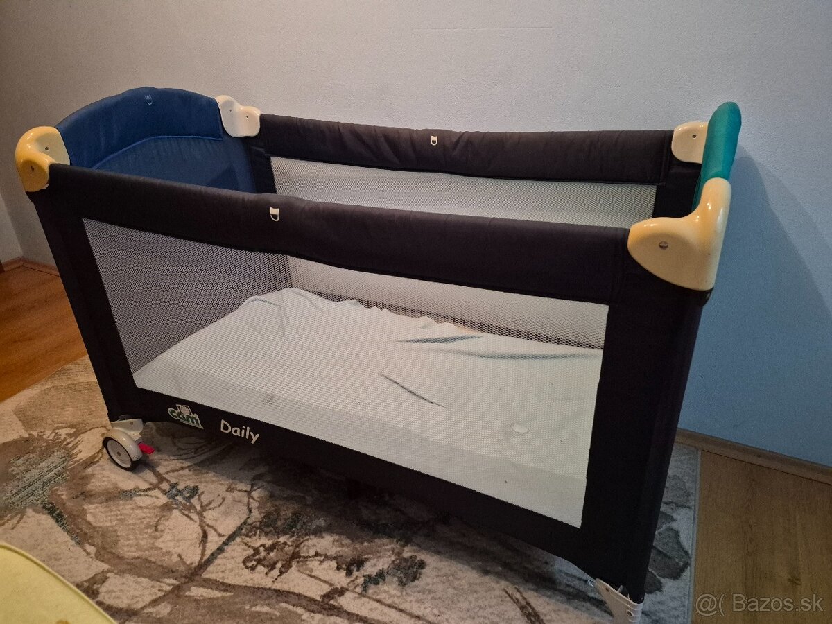 Cestovná postieľka