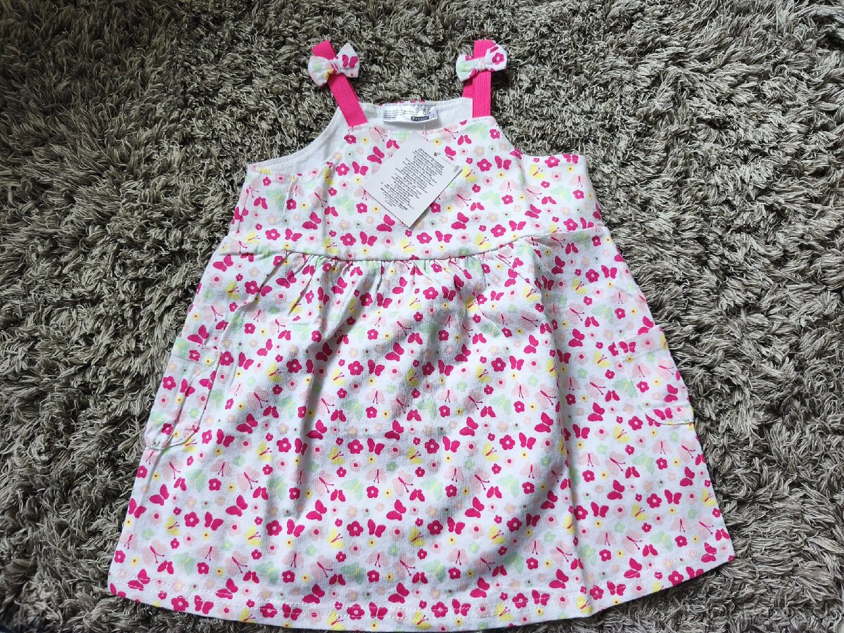 Letné dievčenské šaty,86