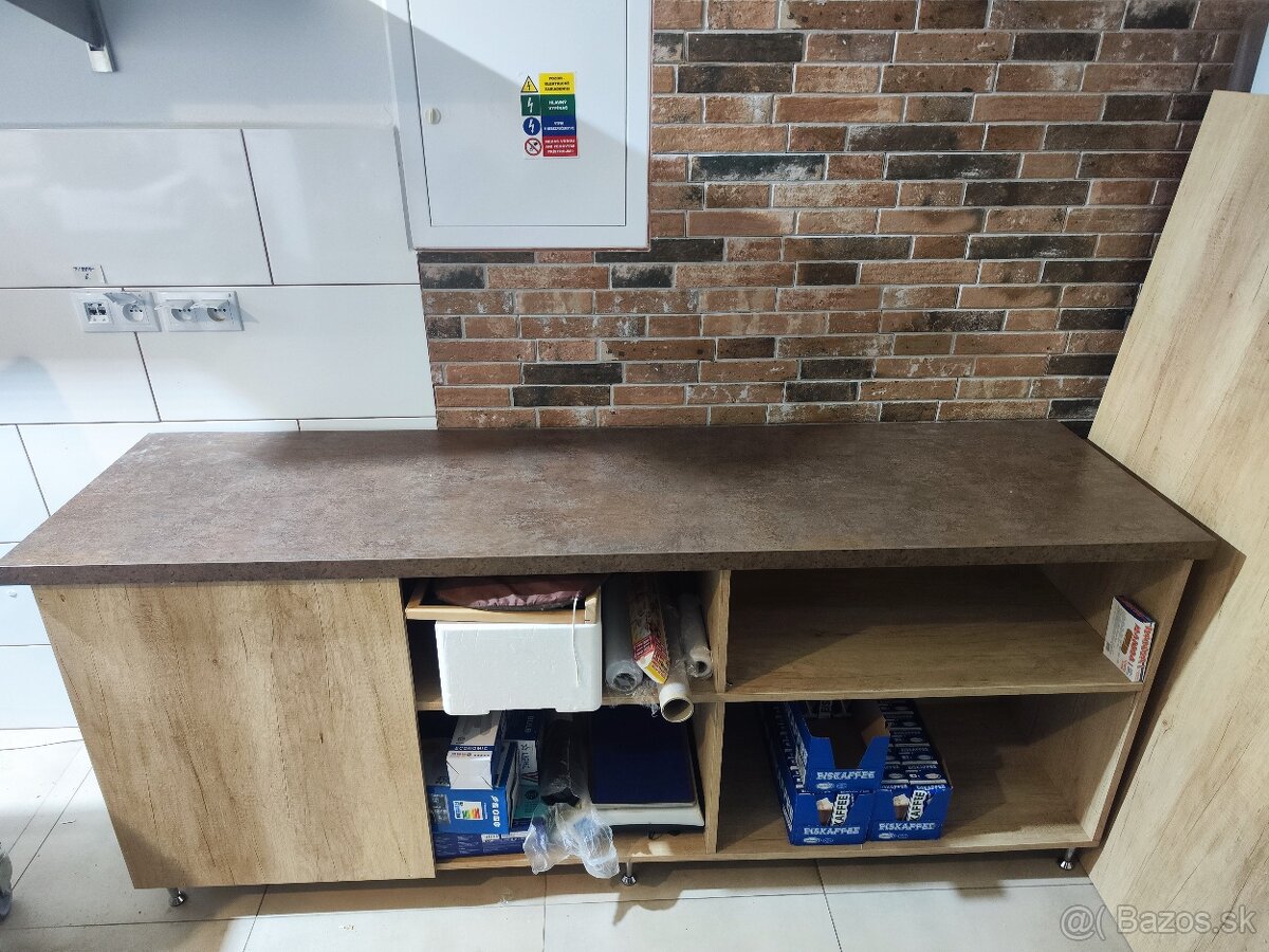 Pult 200x56x87cm
