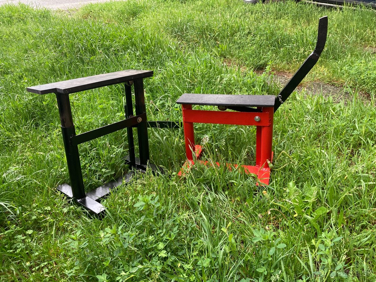 Predám univerzálny motocyklový stojan