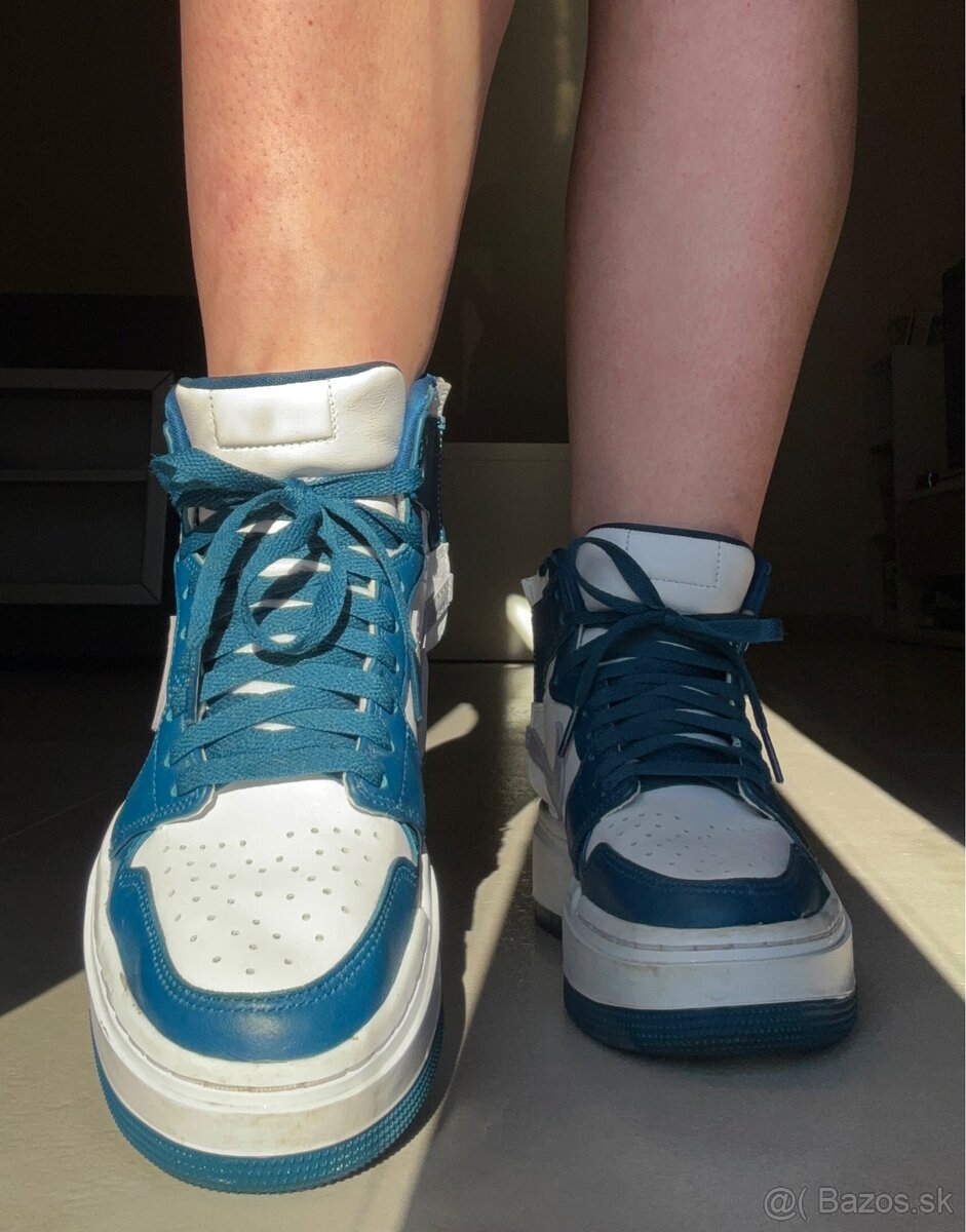 Air Jordan 1 elevate high