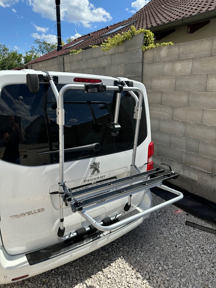 Nosič bicyklov Thule BackPac na 5. dvere, kufor