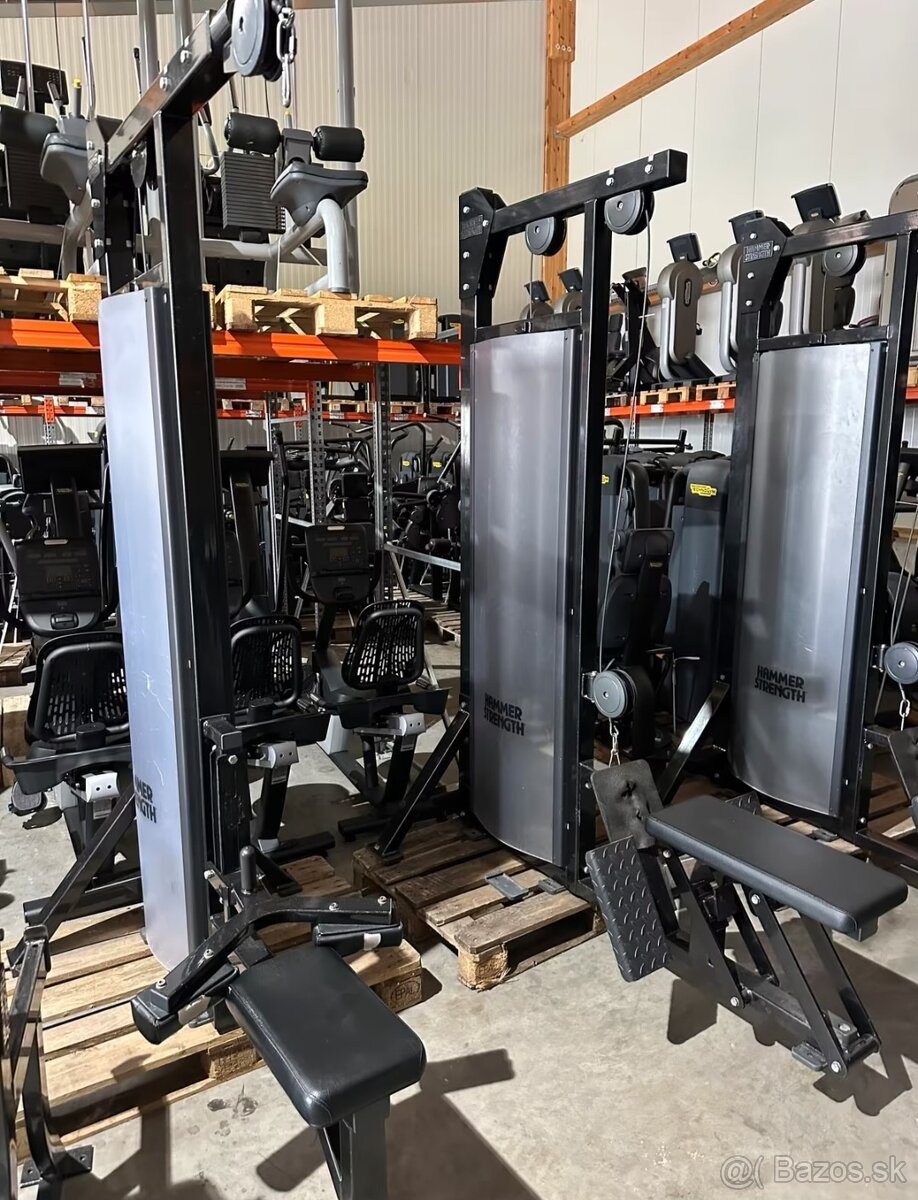 Hammer Strength pulldown/ low row