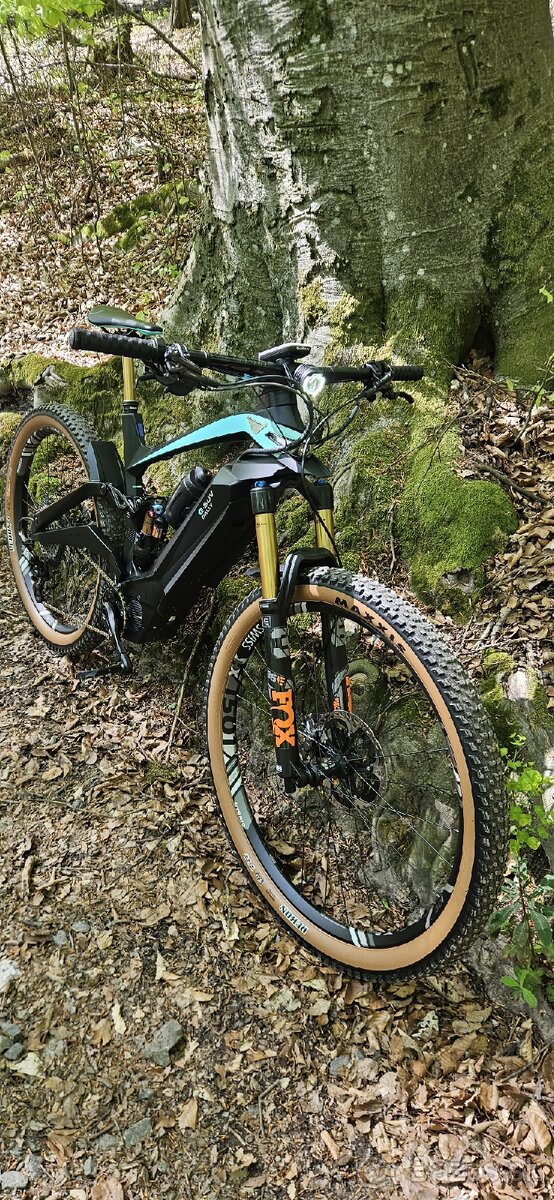 E bike Bianchi suv Rally carbon.
