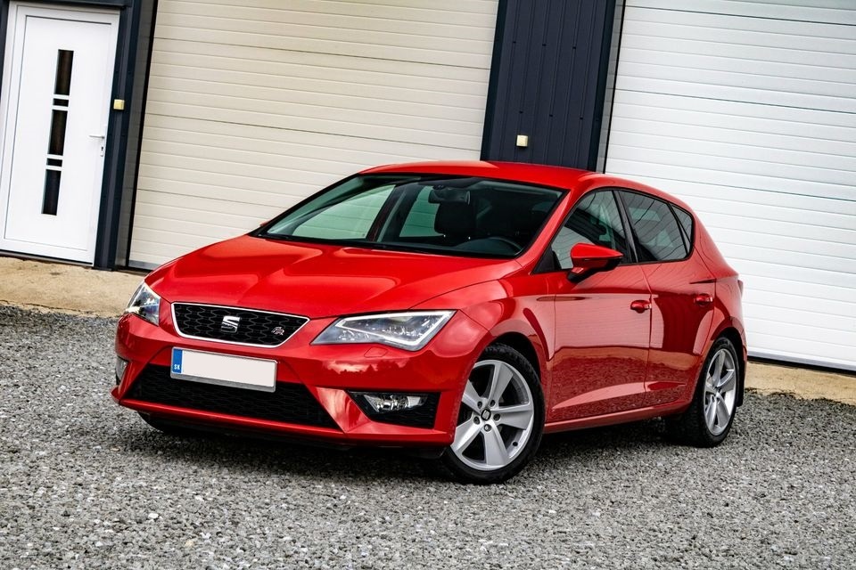 Seat Leon 1.4 TSI FR (kúpené v SR, zimné komplety v cene)