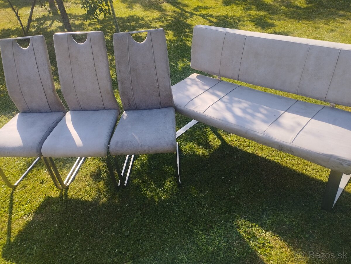 Predam supravu aj osobitne stolicka kus 20€ sedačka 45€