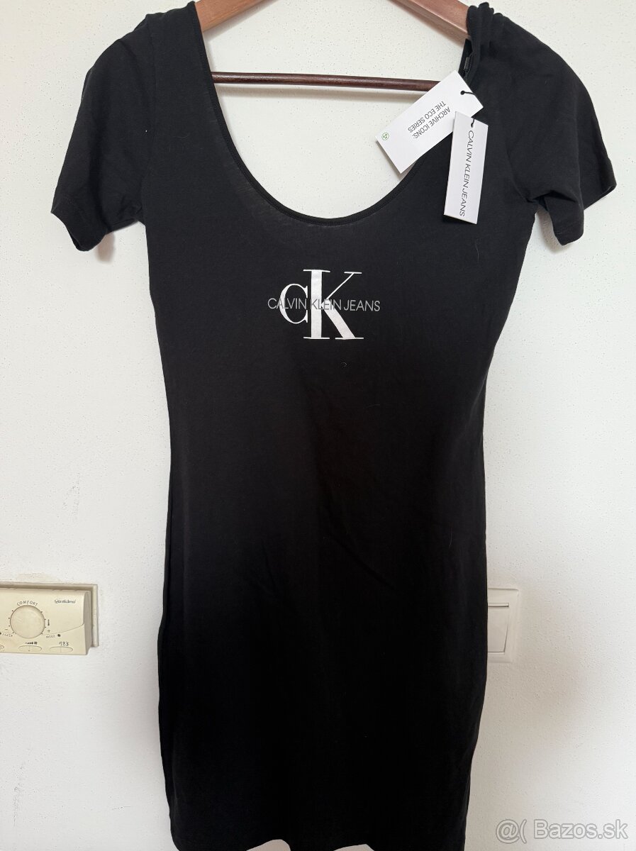 Čierne tričkové minišaty Calvin Klein nové s visačkami