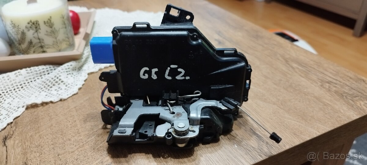 Predám zámok dverí VW GV