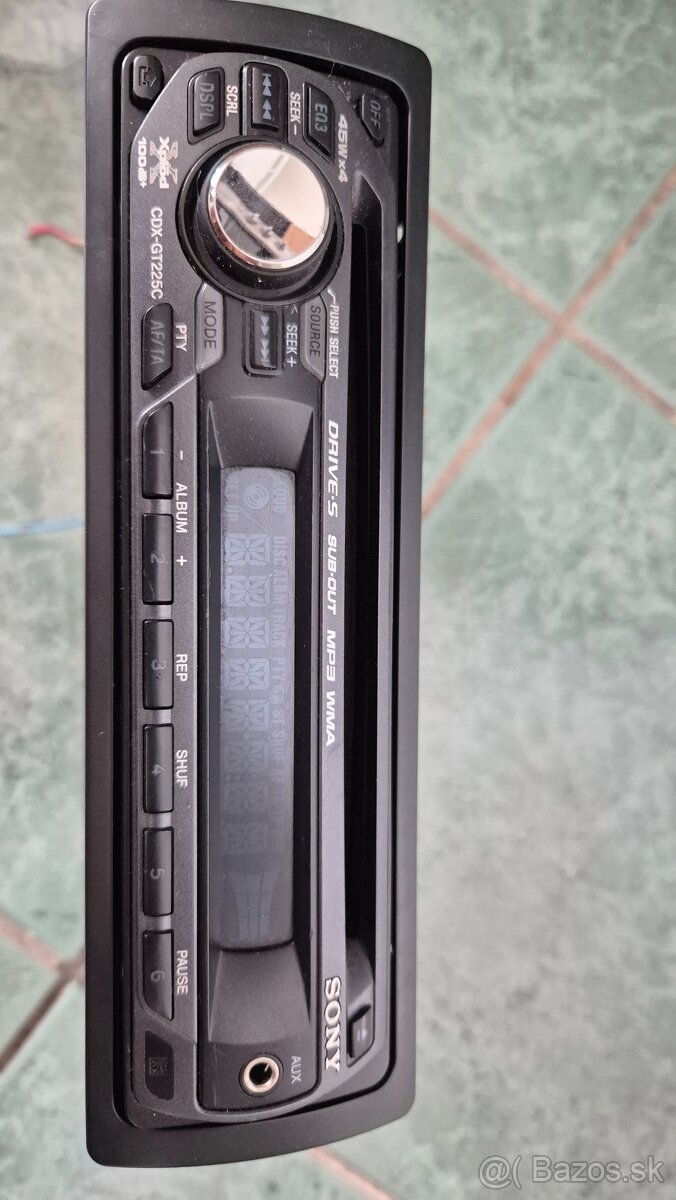 Sony CD-X GT225C