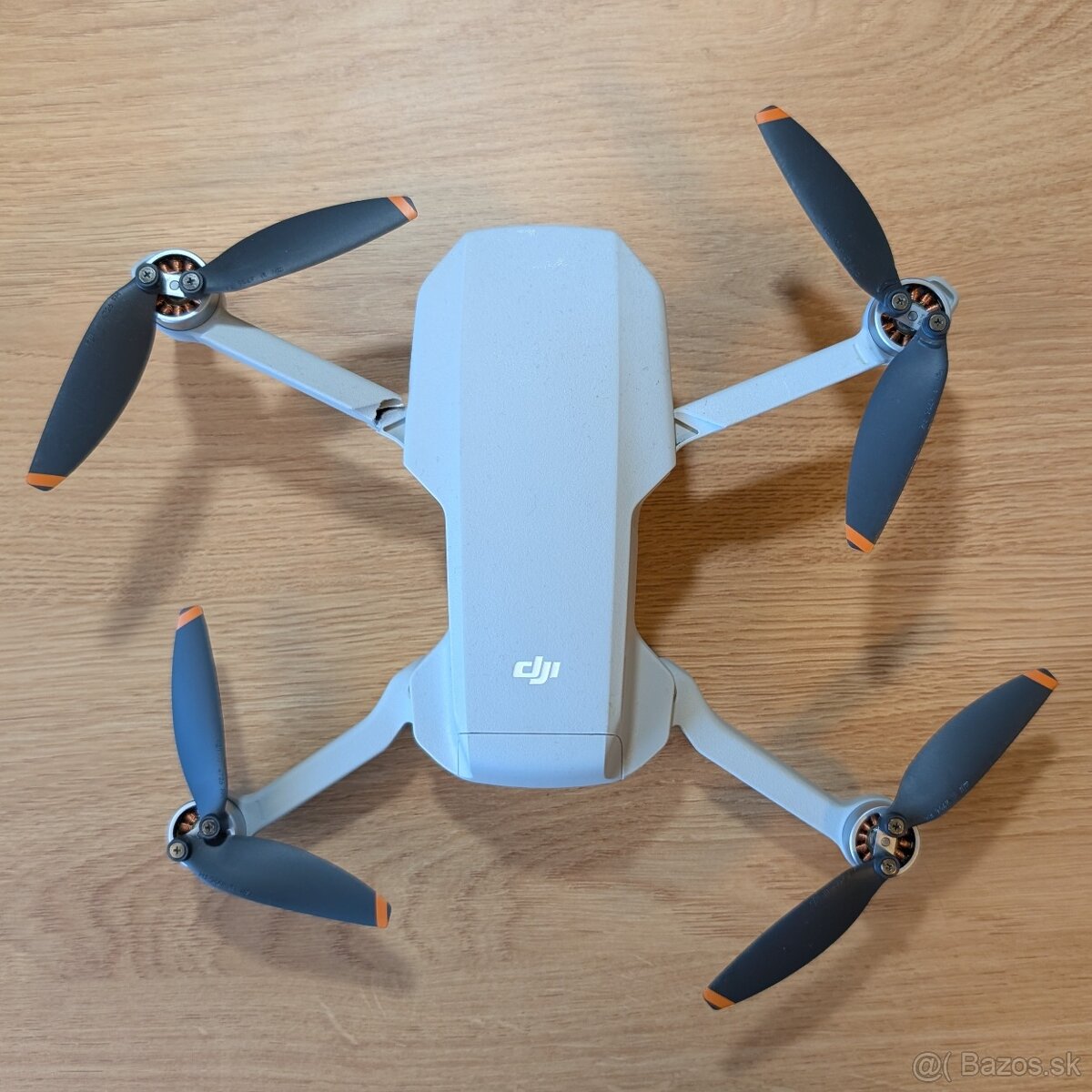DJI Mini 4K – odlomene rameno