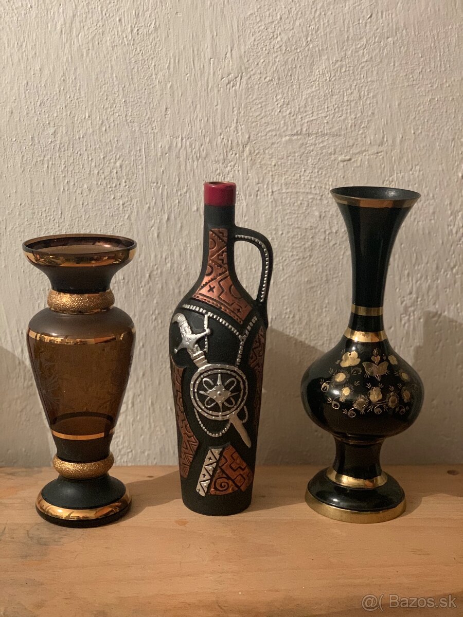 Rôzne vázy a dekoračné fľaše
