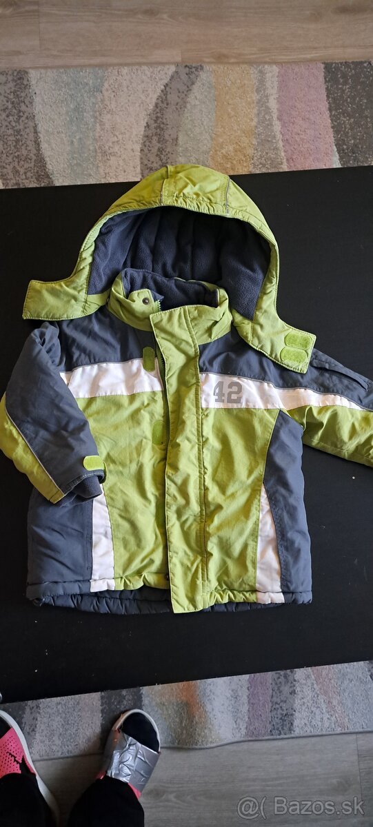 Chlapcenska zateplena bunda v. 104