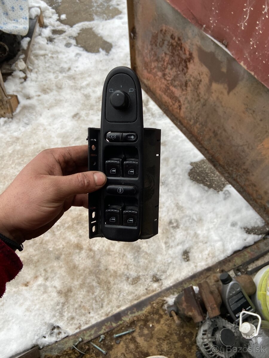 Vypinac svetiel vag group