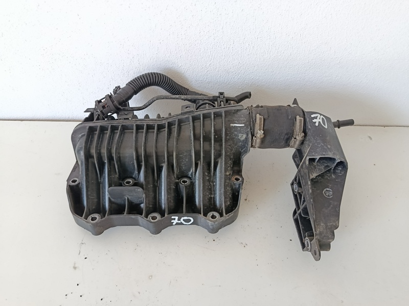 sacie potrubie focus mk3 1047092501 70€