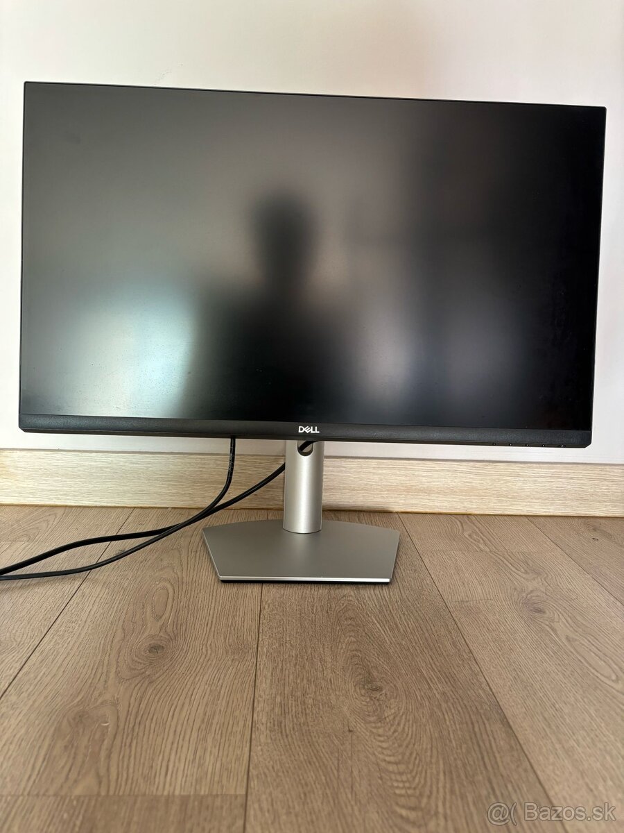 27 Dell monitor – IPS, 4K, 3840 × 2160, 60hz, Ultra HD