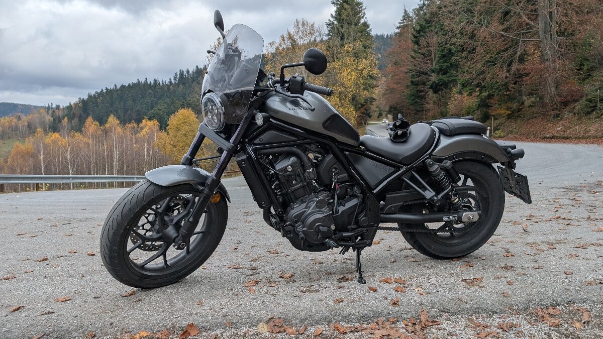 Honda Rebel 1100 Manual + Tempomat