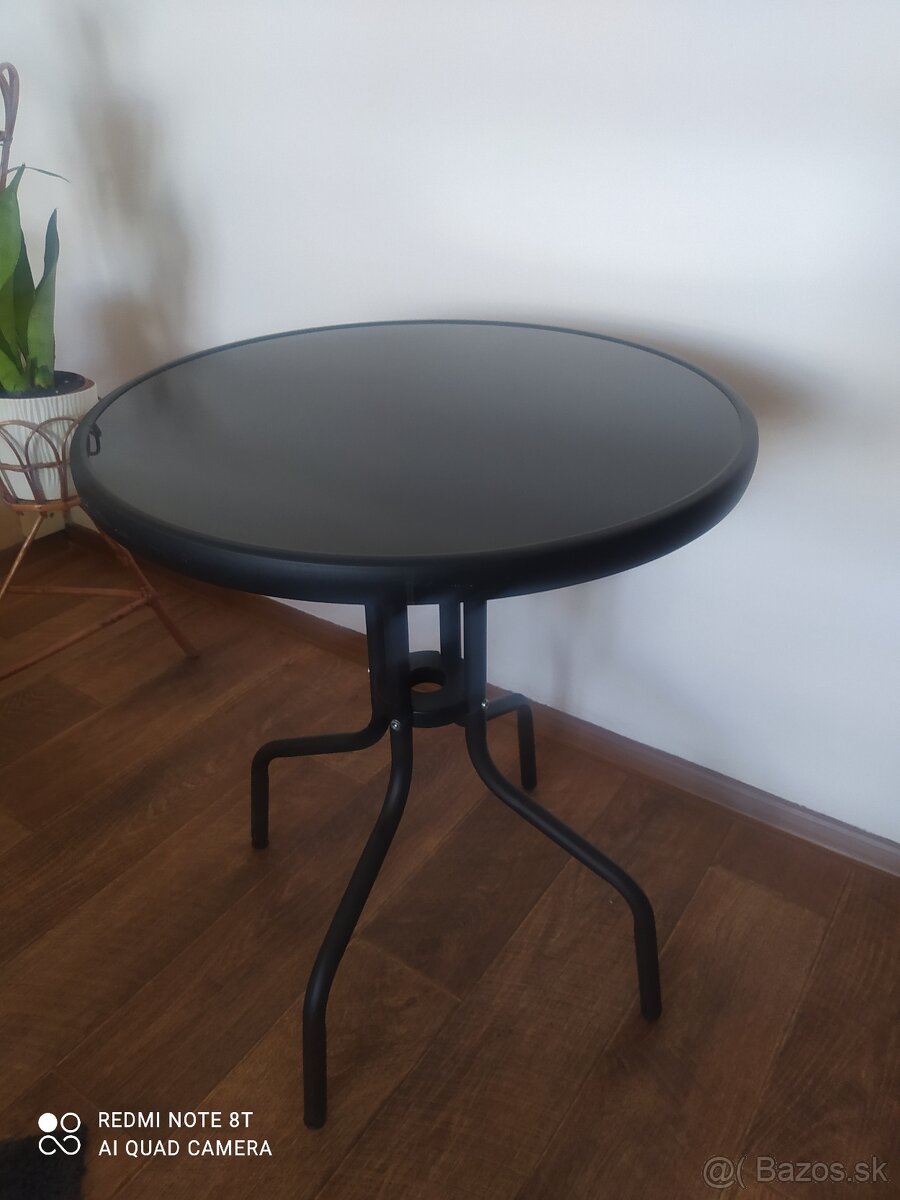 Stolík na balkon