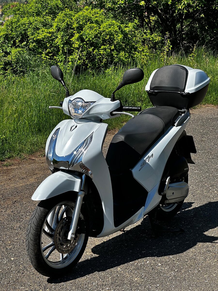 Predám skúter Honda SH 125 ABS 2013 8500km