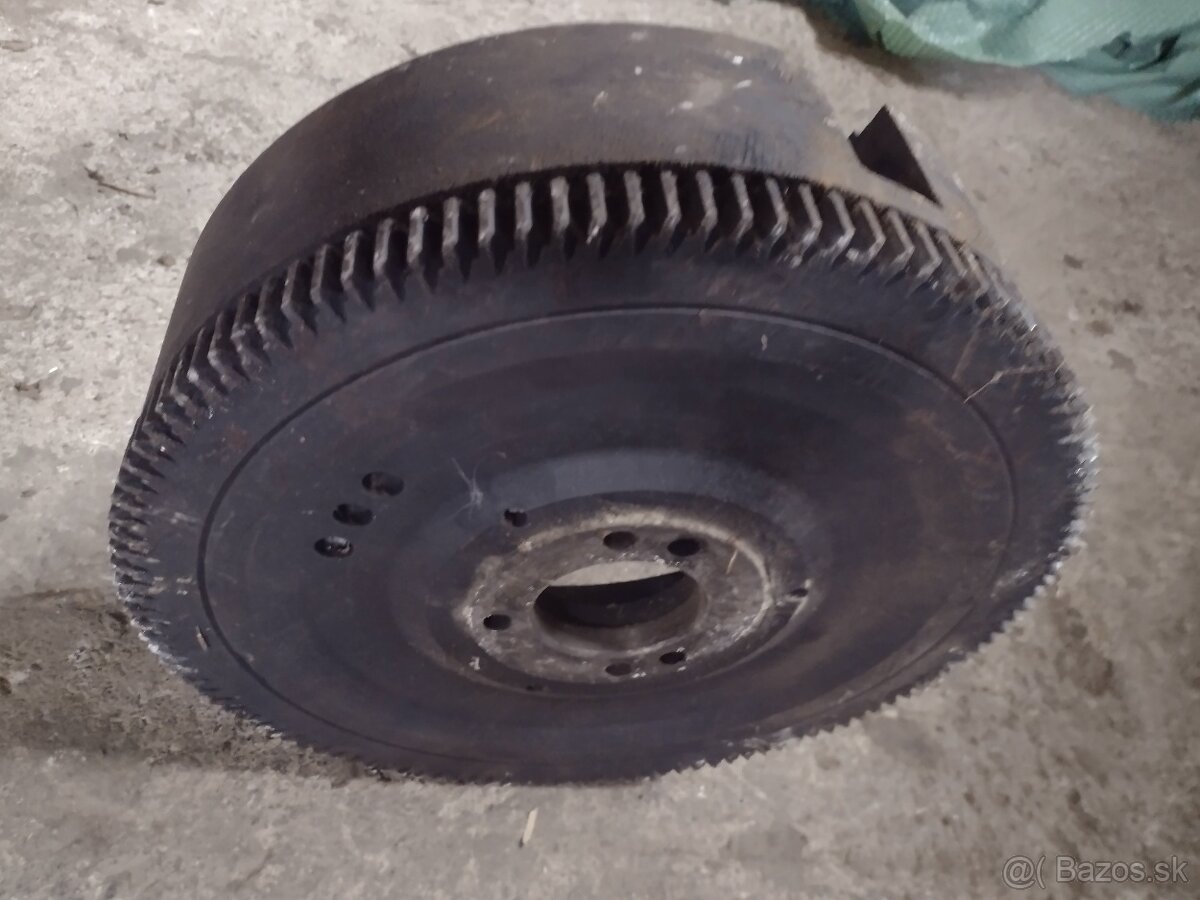 Zotrvacnik zetor