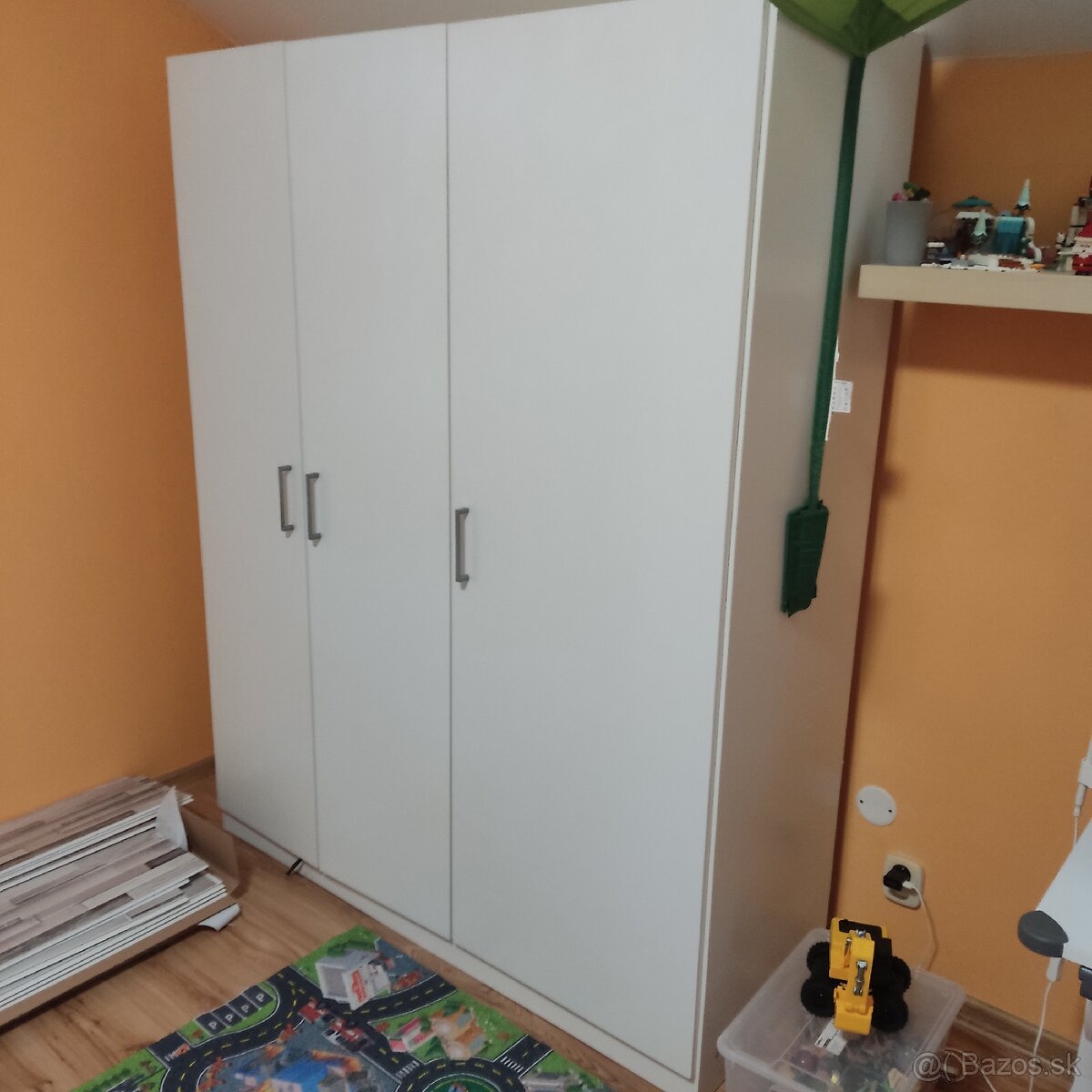 Predám skriňu a posteľ