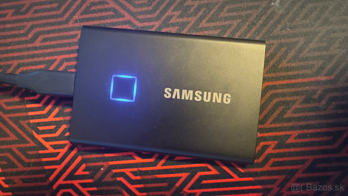 Predám externý SSD Samsung T7 Touch 2TB