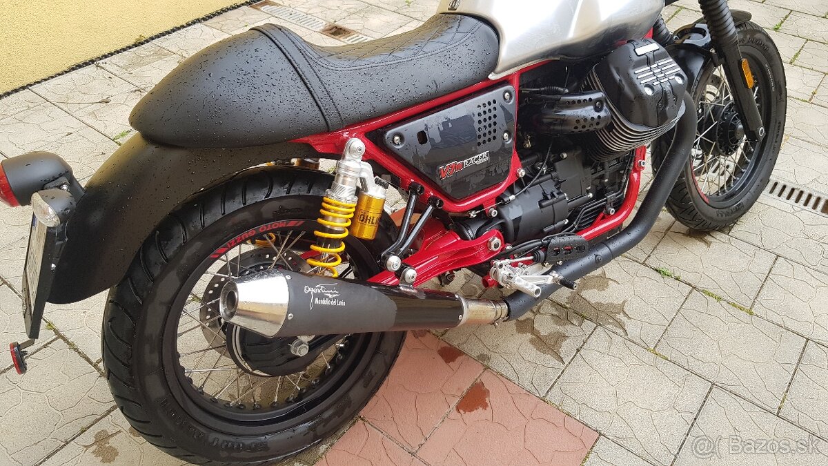 Moto Guzzi V7III racer