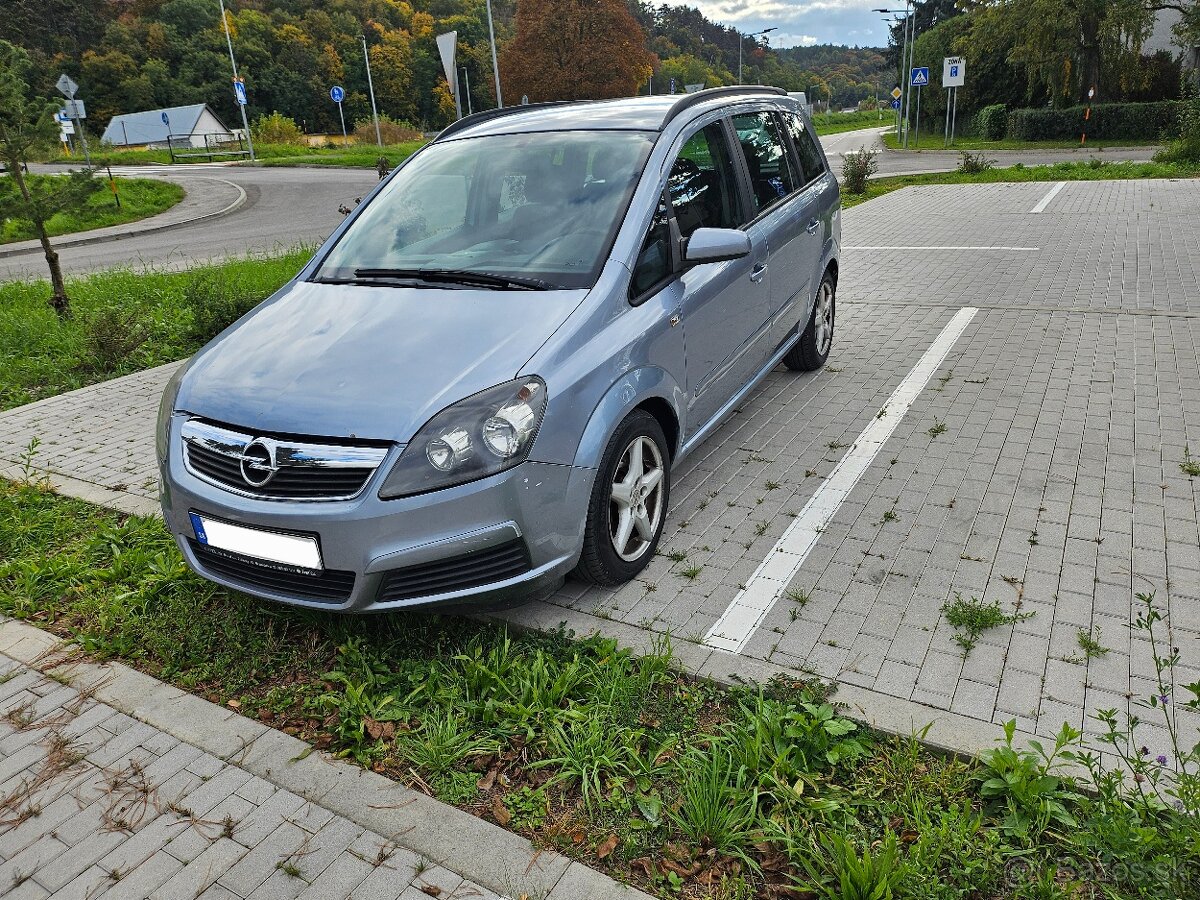 Opel Zafira 1.9 CDTI 7 Miestna