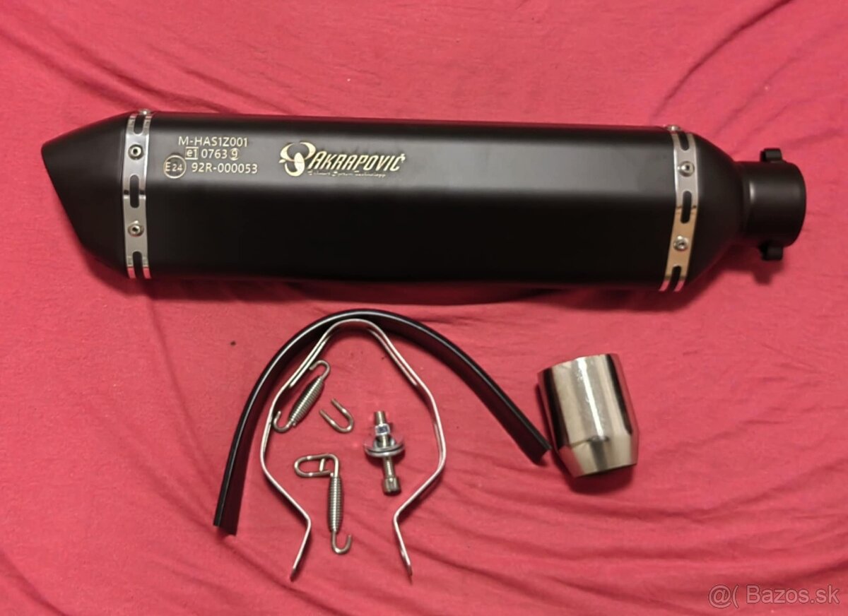 Replika Akrapovič koncovka výfuku + Homologace EU