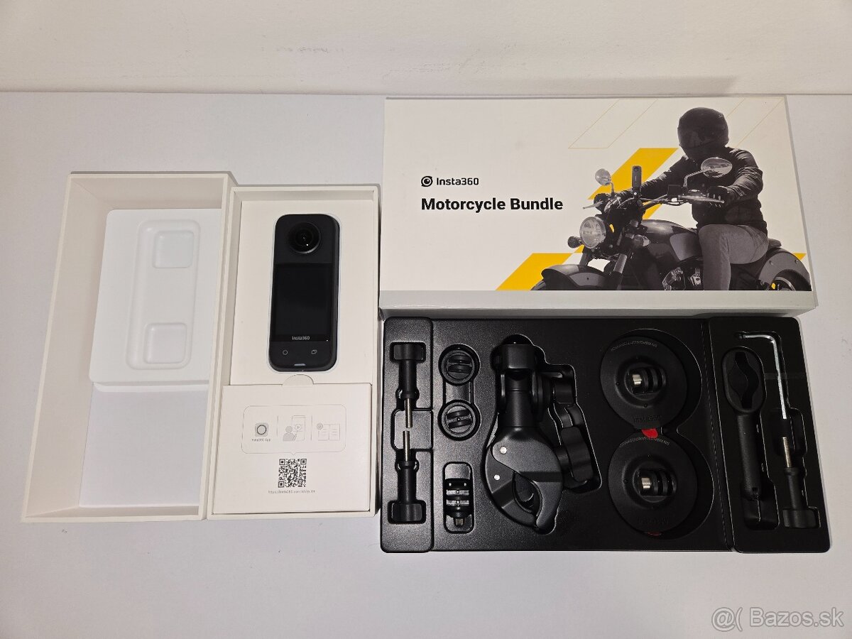 Insta360 X3 + Motorcycle Bundle + 256GB karta