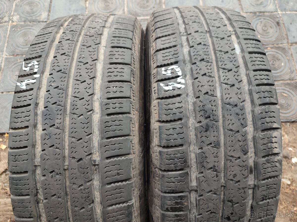 215/65 R16c Nexen