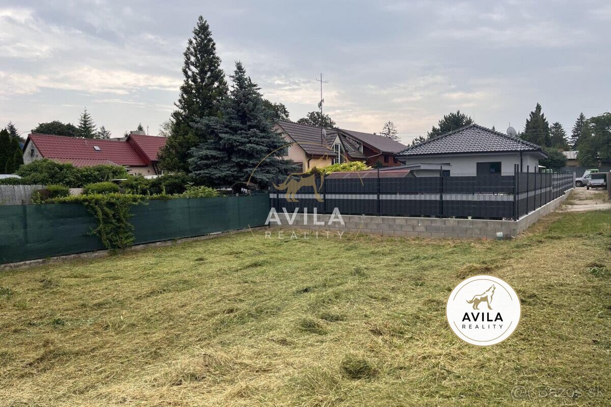 NA PREDAJ: pozemok pre stavbu chaty 505m2 - Hlohovec