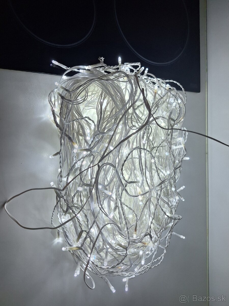 Osvetlenie okolo domu 1000 Led